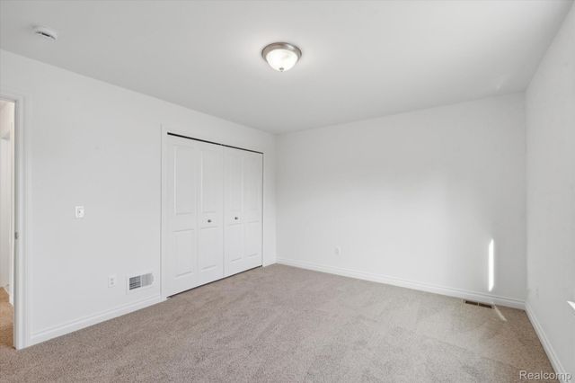 26998 Celtic Drive, Flat Rock, MI 48134