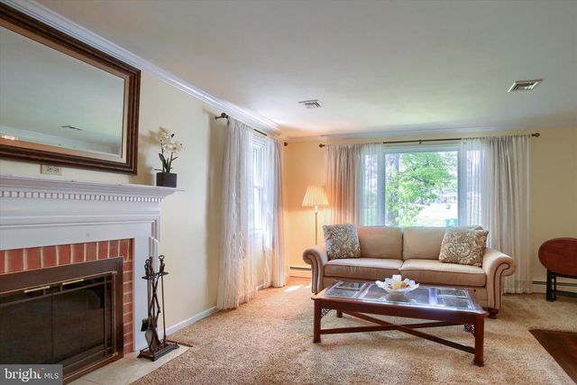 3906 RIDGELAND BLVD, Mechanicsburg, PA 17050