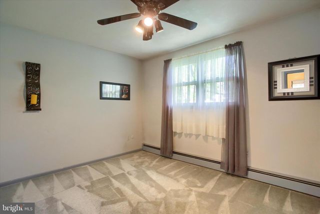 3906 RIDGELAND BLVD, Mechanicsburg, PA 17050