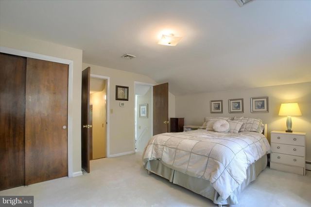 3906 RIDGELAND BLVD, Mechanicsburg, PA 17050