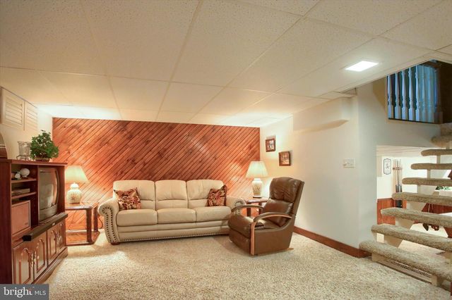 3906 RIDGELAND BLVD, Mechanicsburg, PA 17050
