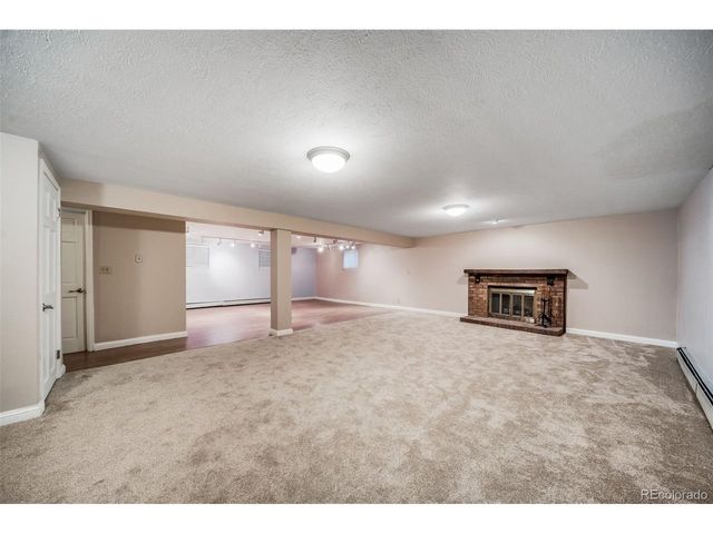 37 E 14th Pl, Broomfield, CO 80020