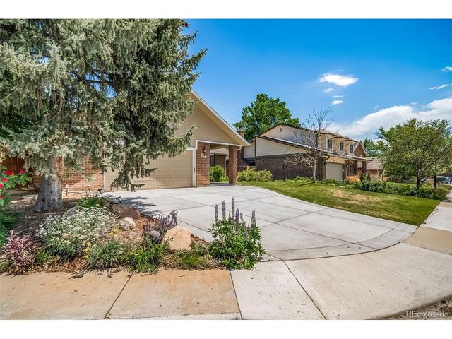 37 E 14th Pl, Broomfield, CO 80020