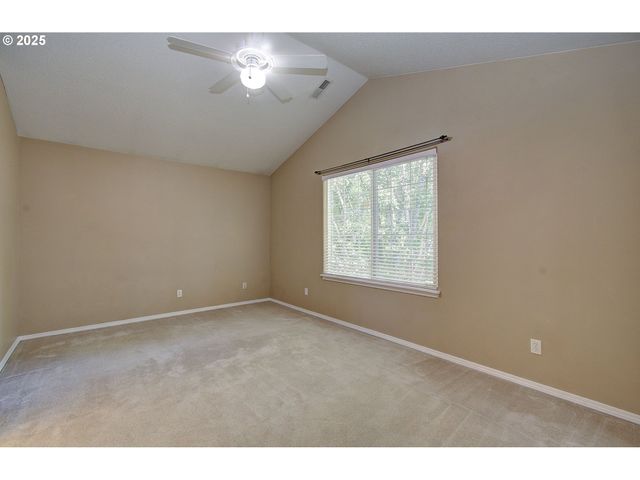 3058 Se MERRIWEATHER Dr, Hillsboro, OR 97123