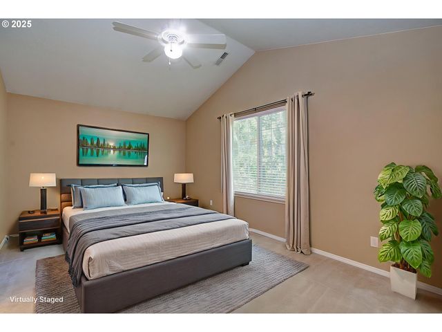 3058 Se MERRIWEATHER Dr, Hillsboro, OR 97123