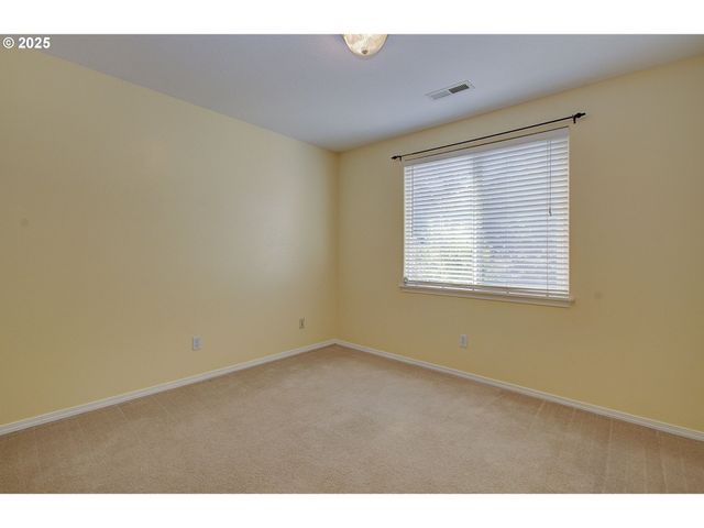 3058 Se MERRIWEATHER Dr, Hillsboro, OR 97123