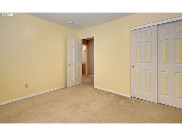 3058 Se MERRIWEATHER Dr, Hillsboro, OR 97123