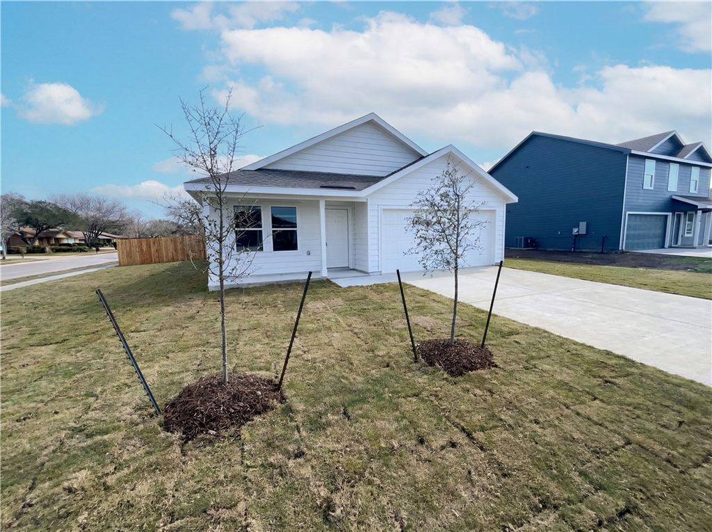 130 Speargrass Lane, Odem, TX 78370