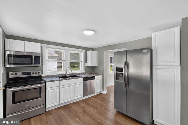 927 OLD HARMONY RD, Newark, DE 19713