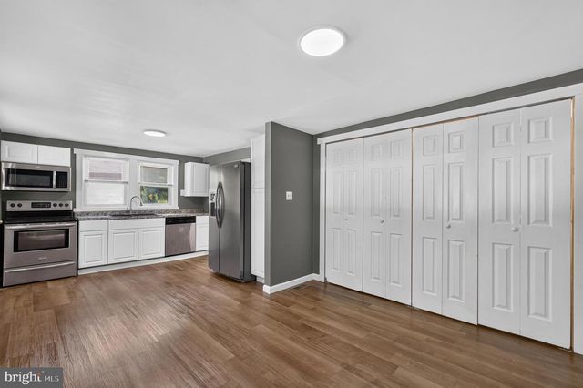 927 OLD HARMONY RD, Newark, DE 19713