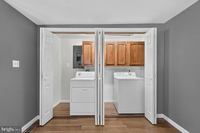 927 OLD HARMONY RD, Newark, DE 19713