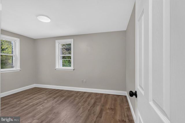 927 OLD HARMONY RD, Newark, DE 19713