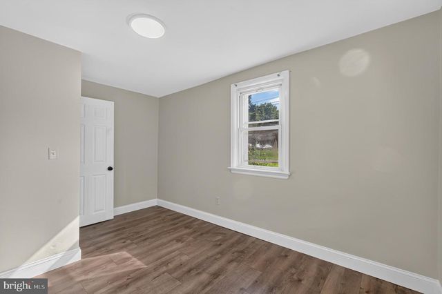 927 OLD HARMONY RD, Newark, DE 19713