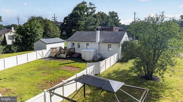 927 OLD HARMONY RD, Newark, DE 19713