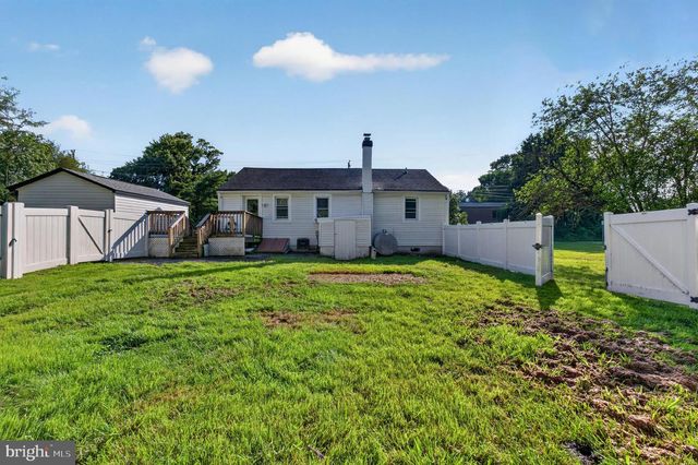 927 OLD HARMONY RD, Newark, DE 19713
