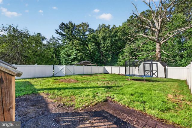 927 OLD HARMONY RD, Newark, DE 19713