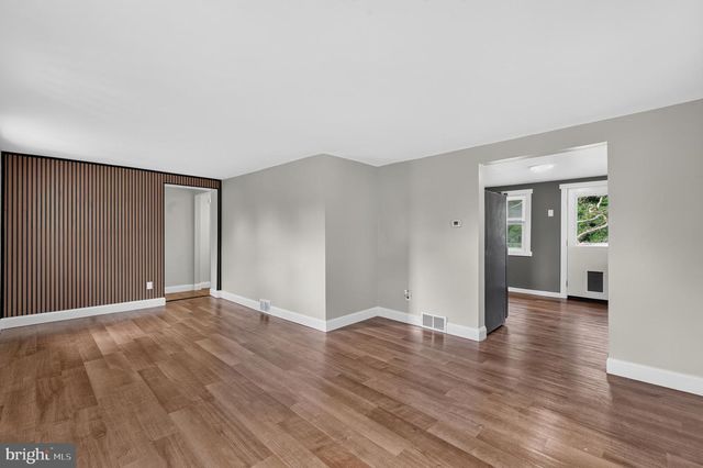 927 OLD HARMONY RD, Newark, DE 19713