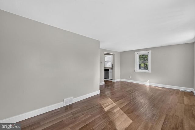 927 OLD HARMONY RD, Newark, DE 19713