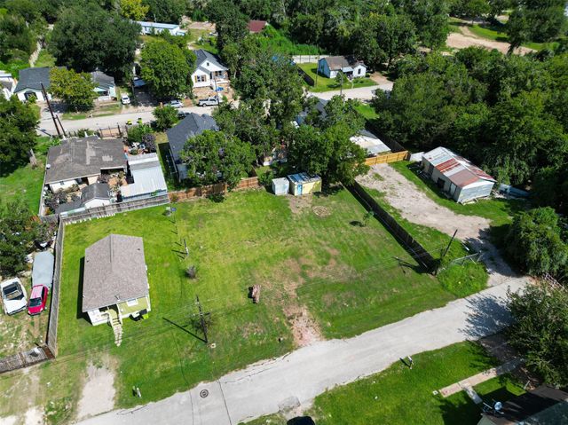 608 Maiden, Richmond, TX 77469