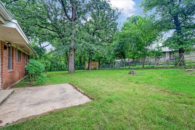 118 E Florence Street, Denison, TX 75021