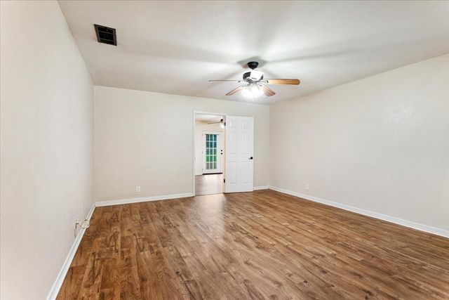 118 E Florence Street, Denison, TX 75021