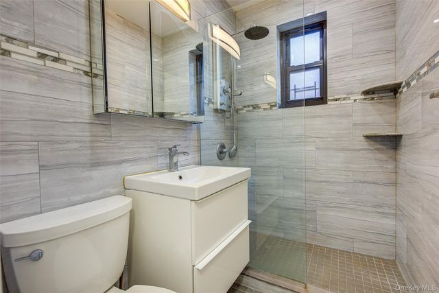 211-02 73rd Avenue 6P, Bayside, NY 11364