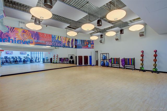 211-02 73rd Avenue 6P, Bayside, NY 11364