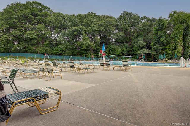 211-02 73rd Avenue 6P, Bayside, NY 11364