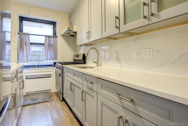 211-02 73rd Avenue 6P, Bayside, NY 11364