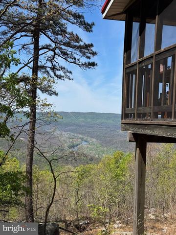 457 BLUMB LN, Great Cacapon, WV 25422
