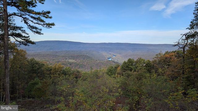 457 BLUMB LN, Great Cacapon, WV 25422