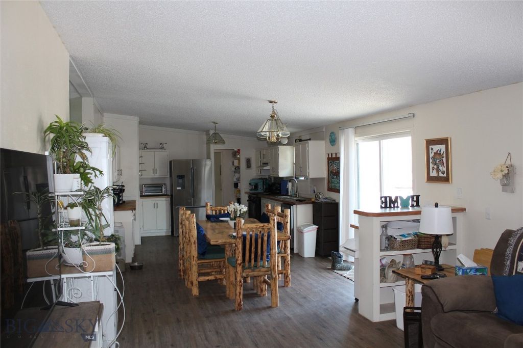 735 W Park, Dillon, MT 59725 photo 18