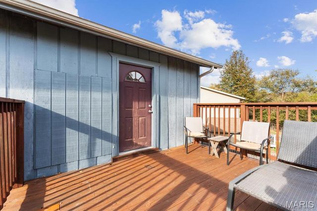 40 Clinton Hill Drive, Belleville, IL 62226