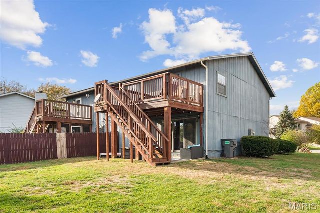 40 Clinton Hill Drive, Belleville, IL 62226