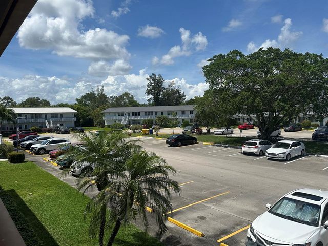 72 Northampton D, West Palm Beach, FL 33417
