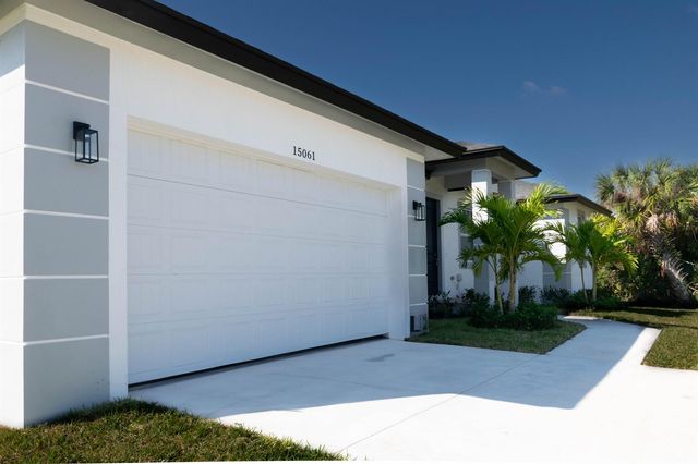 15061 Brainbridge Circle, Port Charlotte, FL 33981