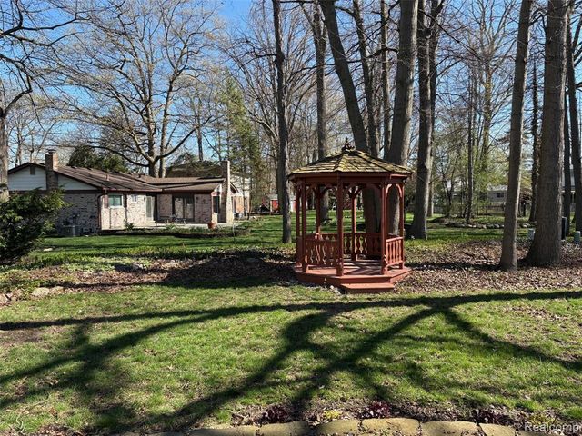 13842 Heritage Street, Riverview, MI 48193