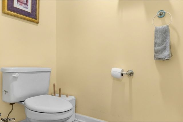 30 Federal Hill Rd 13, Pompton Lakes Boro, NJ 07442