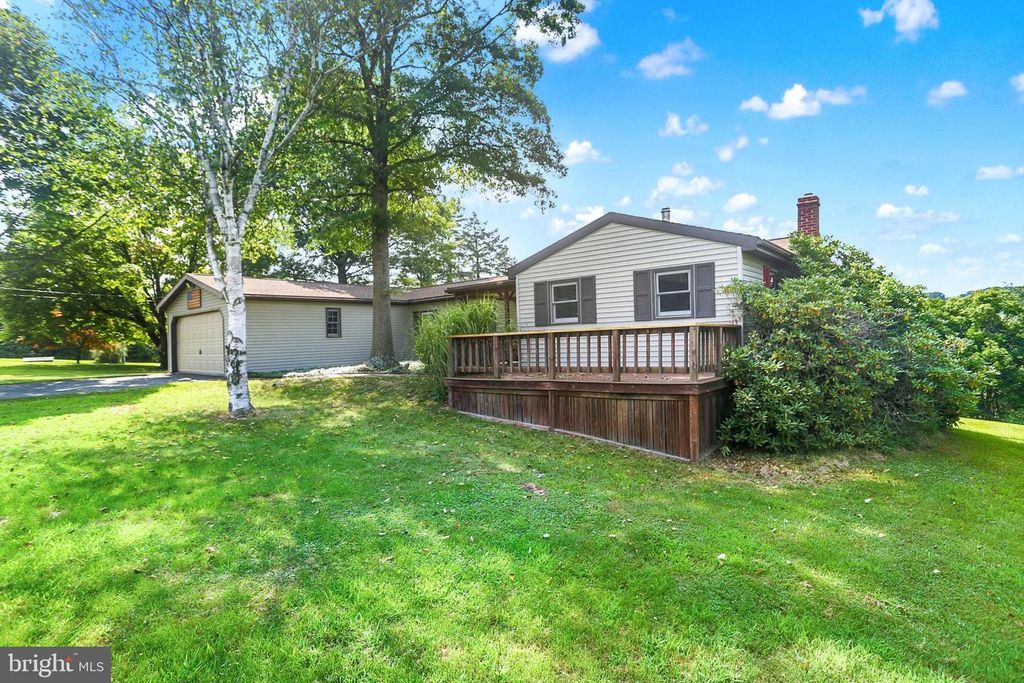 732 NEW BLOOMFIELD RD, Duncannon, PA 17020
