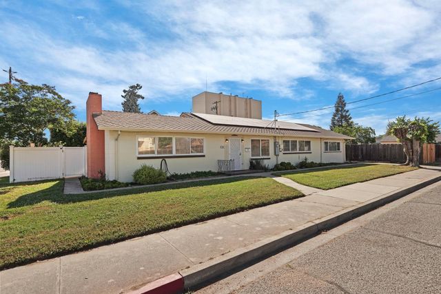 281 Lambuth Ave, Oakdale, CA 95361