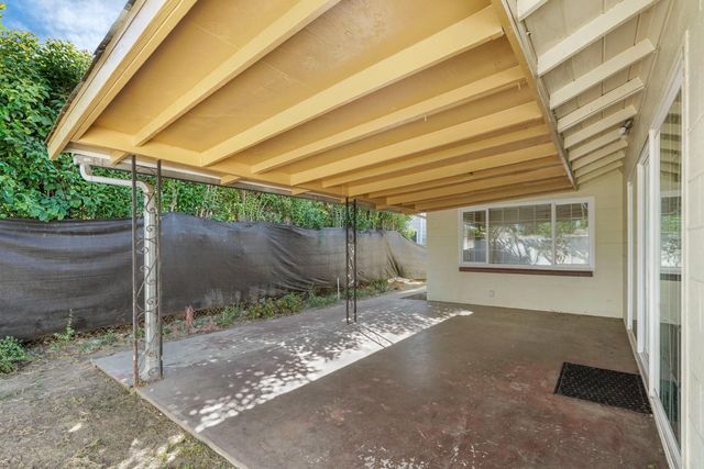 281 Lambuth Ave, Oakdale, CA 95361