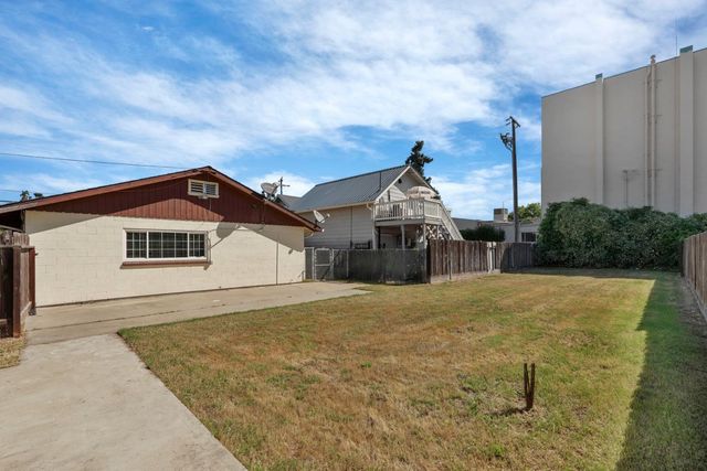 281 Lambuth Ave, Oakdale, CA 95361