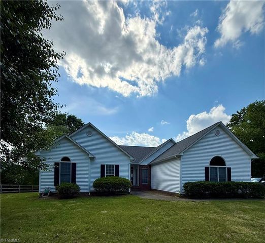 201 Brookfarm Trail, Lewisville, NC 27023