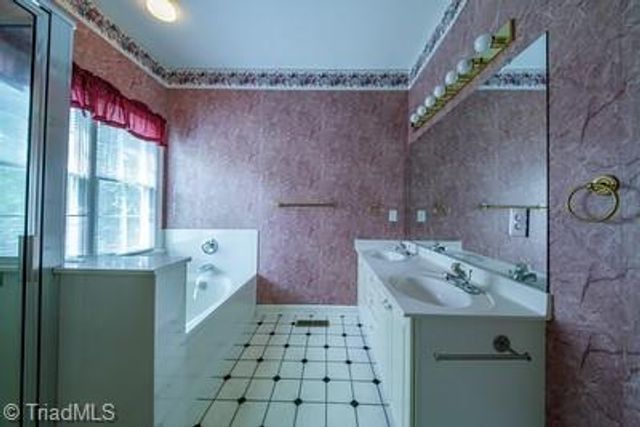 201 Brookfarm Trail, Lewisville, NC 27023