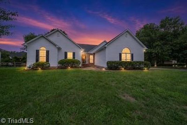 201 Brookfarm Trail, Lewisville, NC 27023
