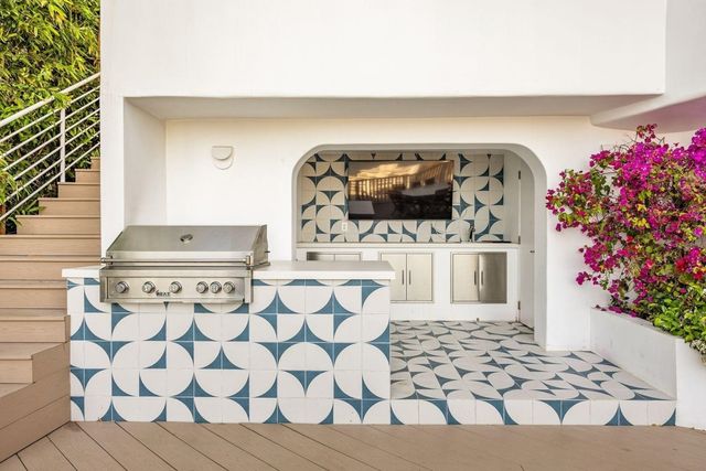 17440 17440 Revello DR, Pacific Palisades, CA 90272