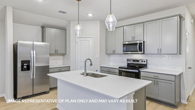 220 SOUTHRIDGE TRL, Marble Falls, TX 78654