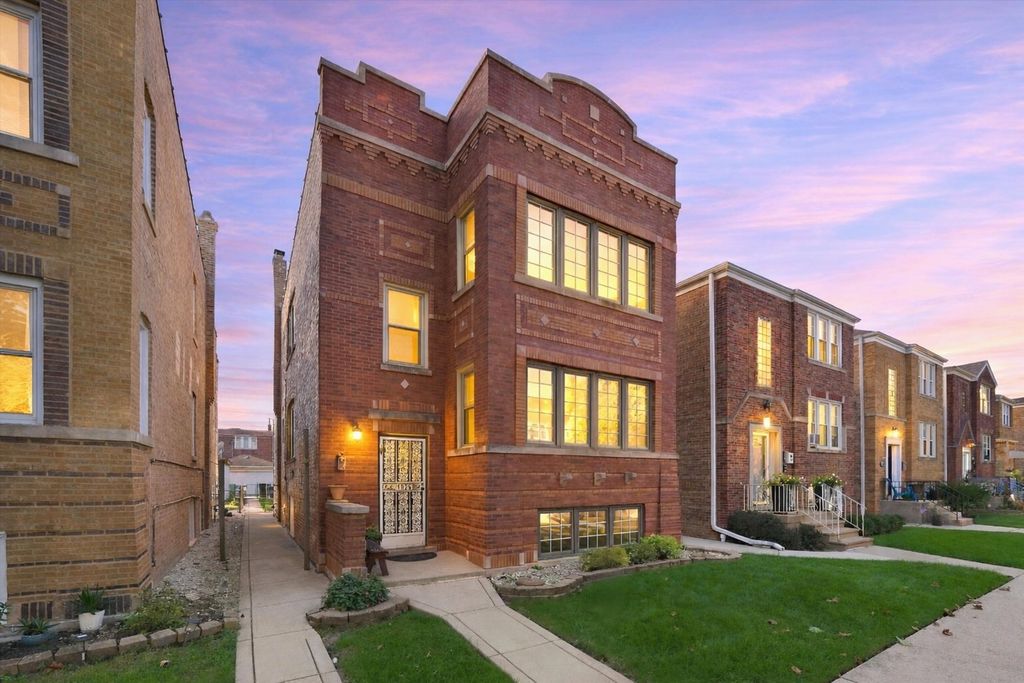 1826 Elmwood Avenue 2, Berwyn, IL 60402