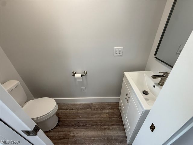 728 Oak Street NW, New Philadelphia, OH 44663