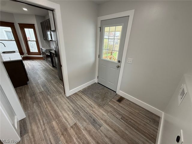 728 Oak Street NW, New Philadelphia, OH 44663